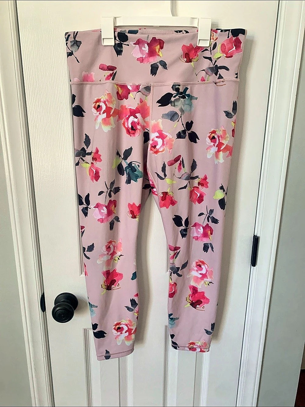Athleta Elation 7/8 Tight Floral Leggings in Pink Size Large Like New Large
